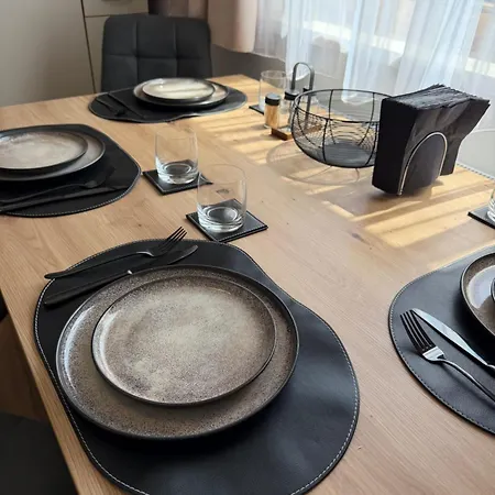 Premium Jr - Modern Design & Free Parking Appartement *